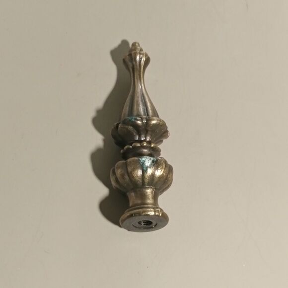 Vintage Metal Lamp Finial Urn/Acorn Shape Aged Patina Replacement 3.5" - Picture 2 of 8